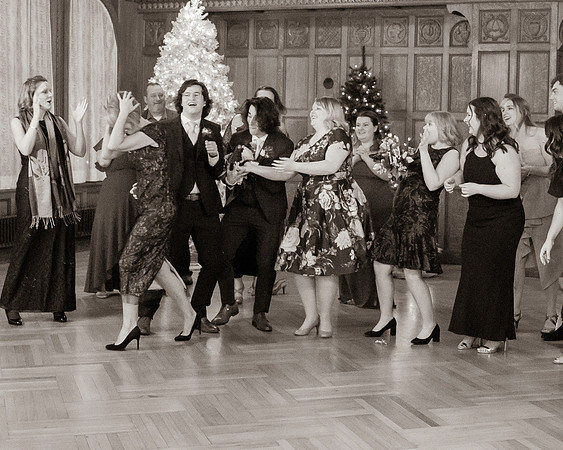 Bouquet Toss and Dancing the Night Away-06