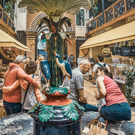 Couples at the Fountain. Cork, Ireland. 2019