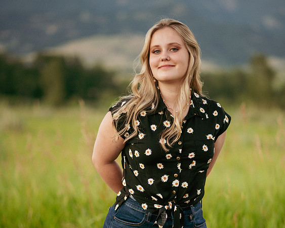 Kennedy Ball Senior Portrait 12
