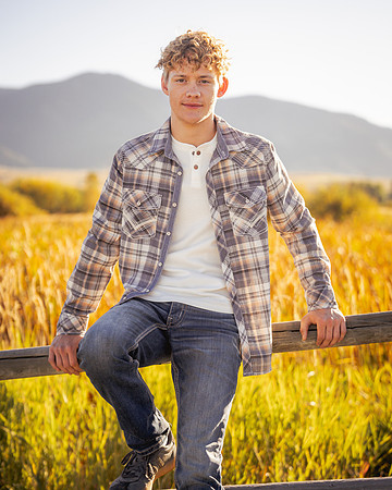 DylanSeniorPics-17