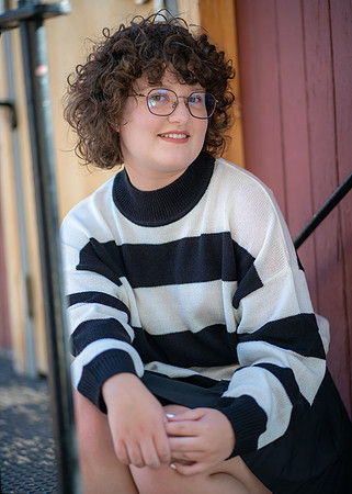 Rylie Senior Portraits 2022-03