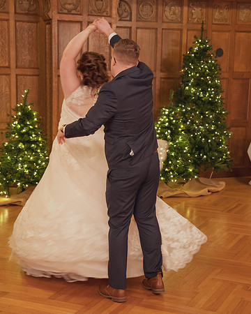 Bouquet Toss and Dancing the Night Away-21